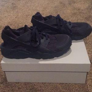 Size 11 Nike Air Huarache